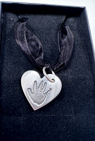 HEART CHARM HAND
